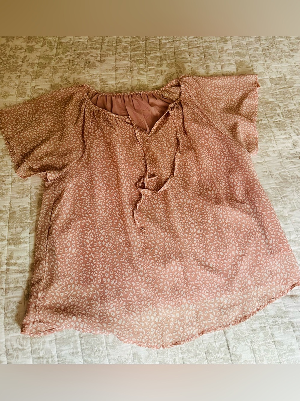 Women’s Dusty Rose Printed Short-Sleeve Blouse